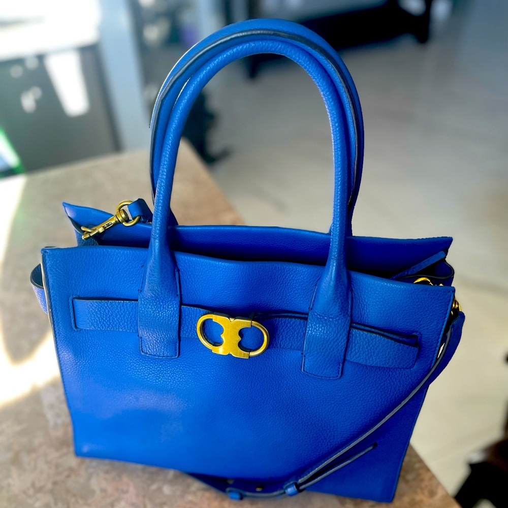 Tory Burch Gemini tote!! Vintage—no longer produced!